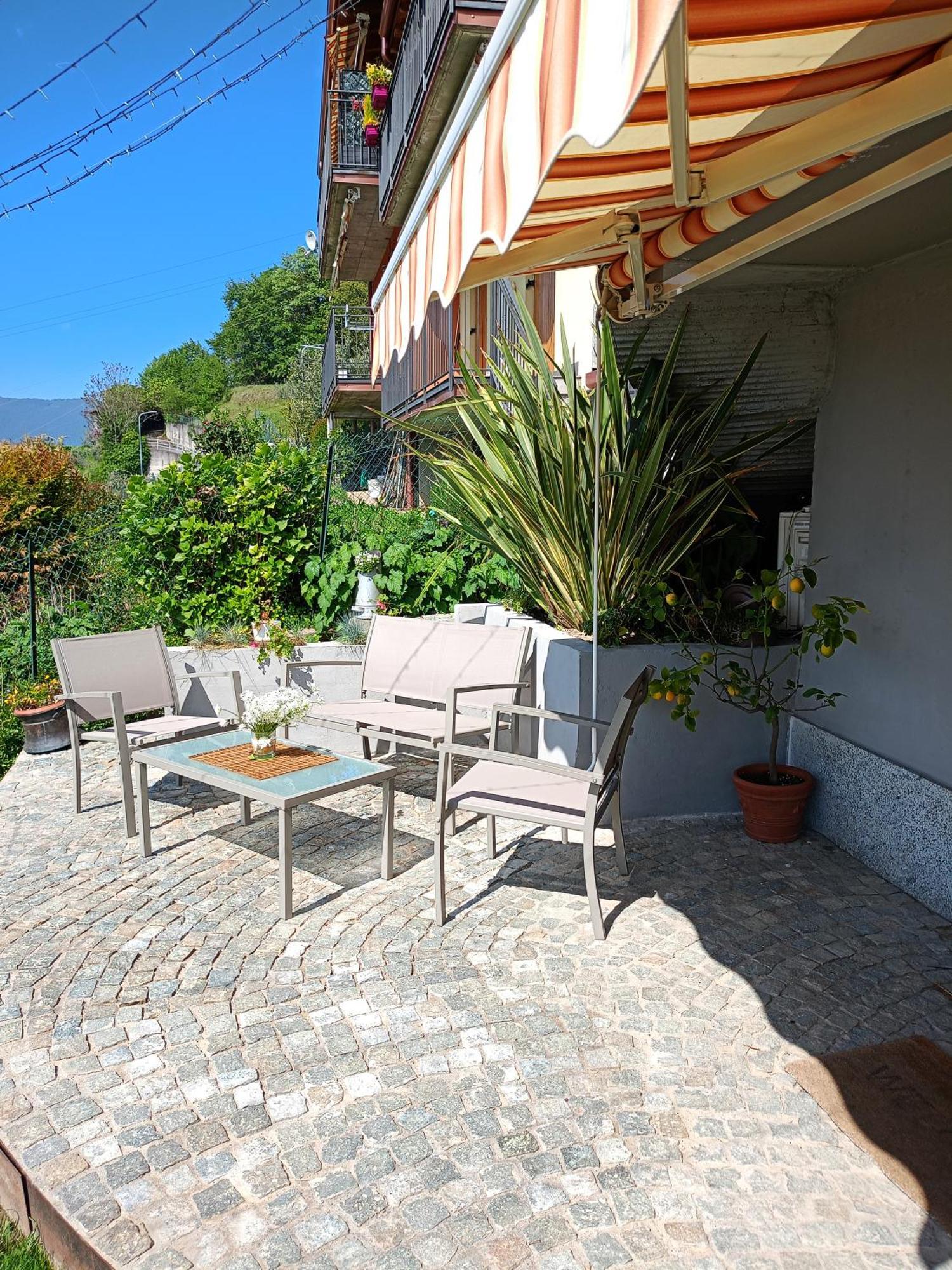 Вилла La Casa Di Emy Solto Collina Экстерьер фото